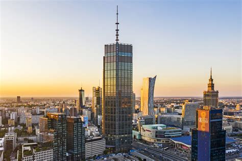 [Warszawa Wola] Varso Place [310m, 90m, 81m].